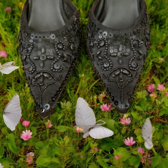 Amanda Smith Shoes - AMANDA SMITH BLACK SEQUINED MULES